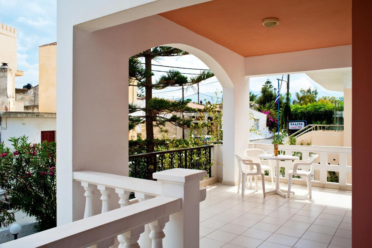 Captain Michalis Apartments Γαλατάς Εξωτερικό φωτογραφία
