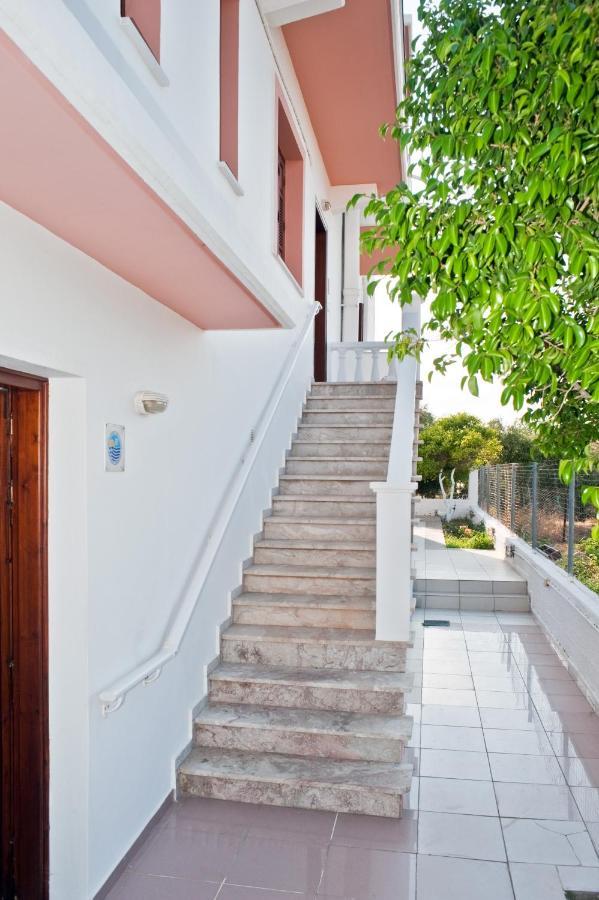 Captain Michalis Apartments Γαλατάς Εξωτερικό φωτογραφία