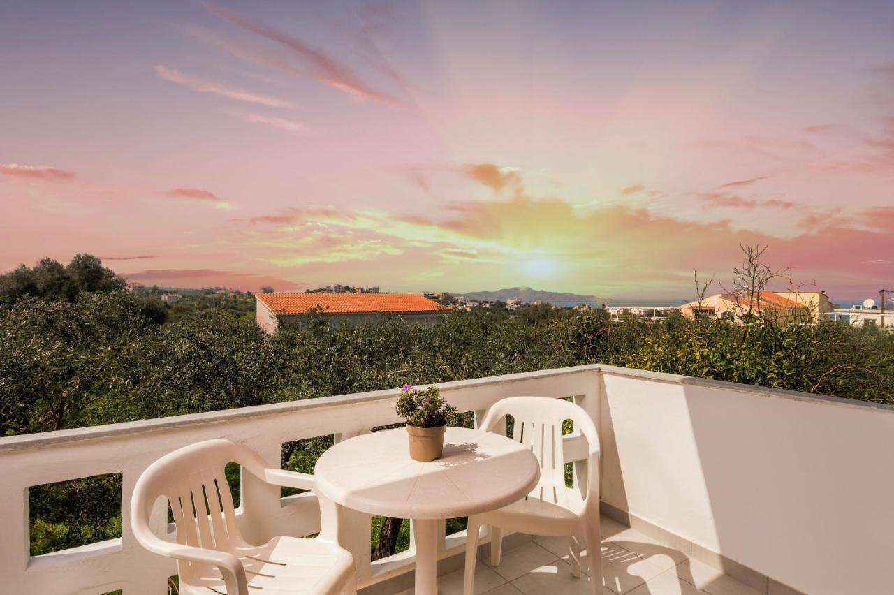 Captain Michalis Apartments Γαλατάς Εξωτερικό φωτογραφία