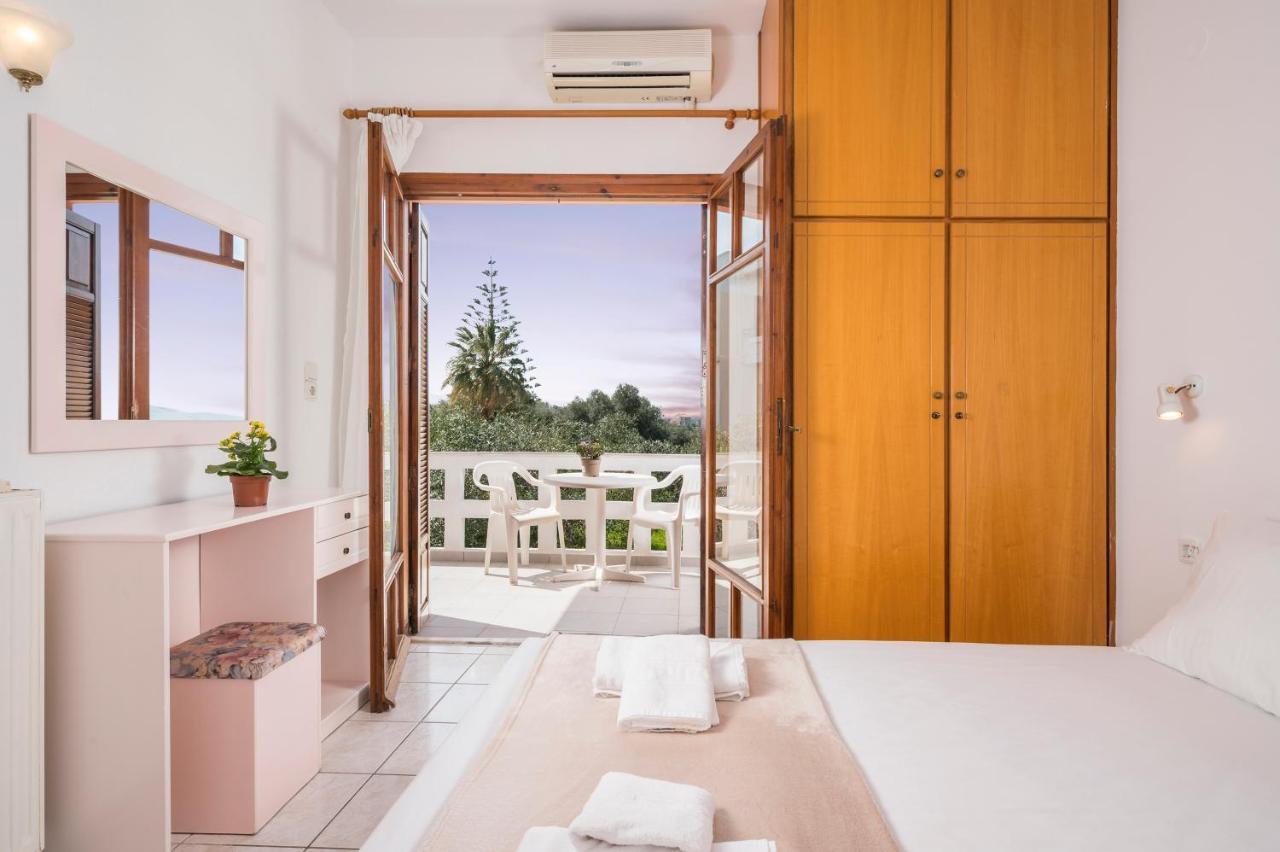 Captain Michalis Apartments Γαλατάς Εξωτερικό φωτογραφία