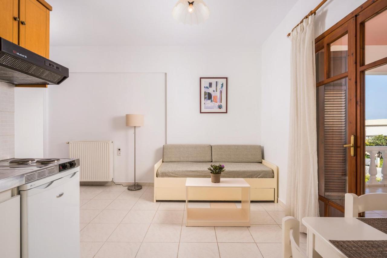 Captain Michalis Apartments Γαλατάς Εξωτερικό φωτογραφία