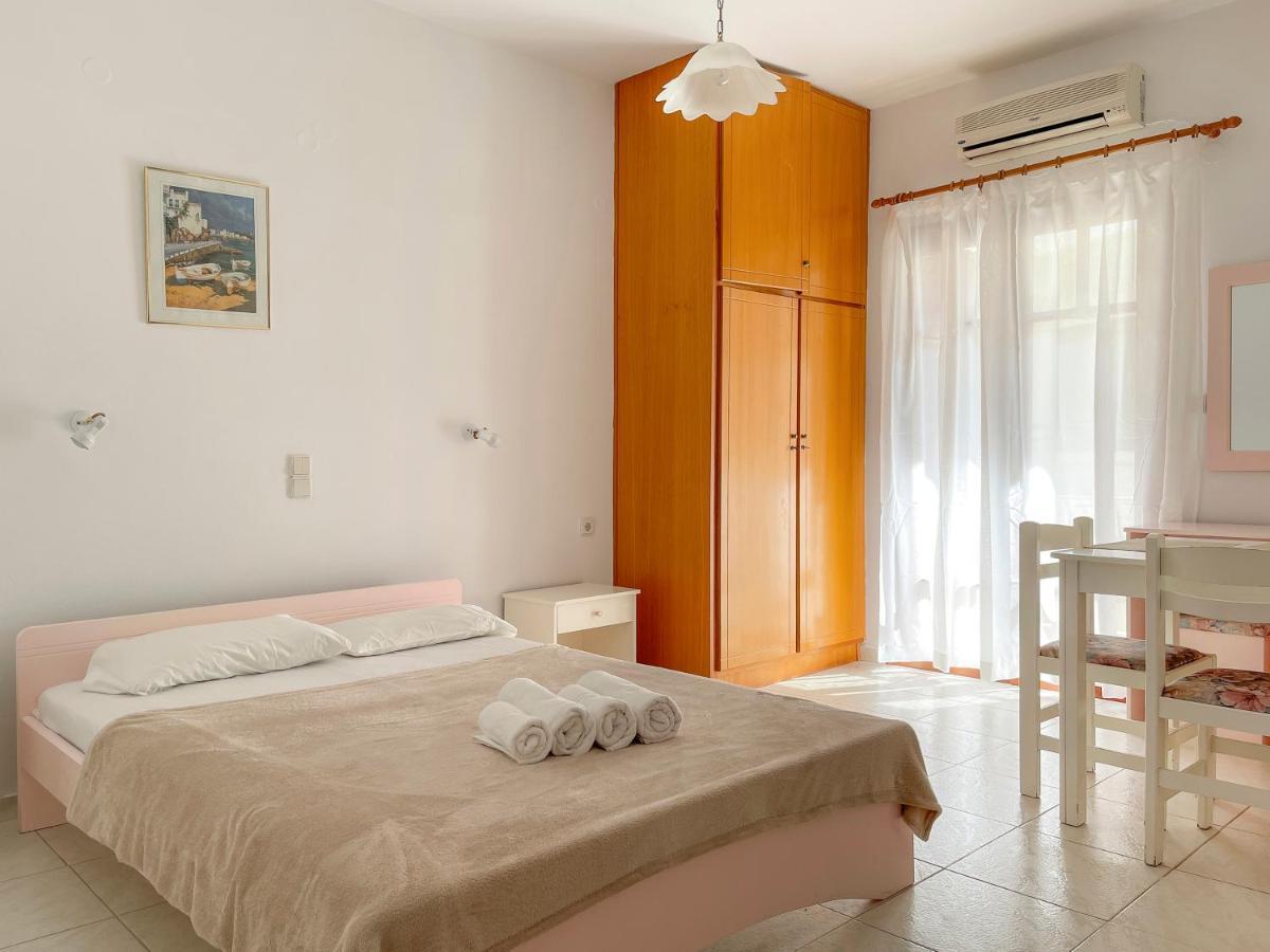 Captain Michalis Apartments Γαλατάς Εξωτερικό φωτογραφία