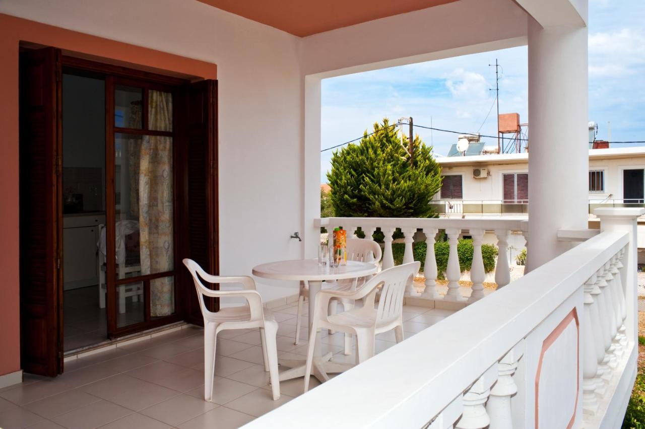 Captain Michalis Apartments Γαλατάς Εξωτερικό φωτογραφία