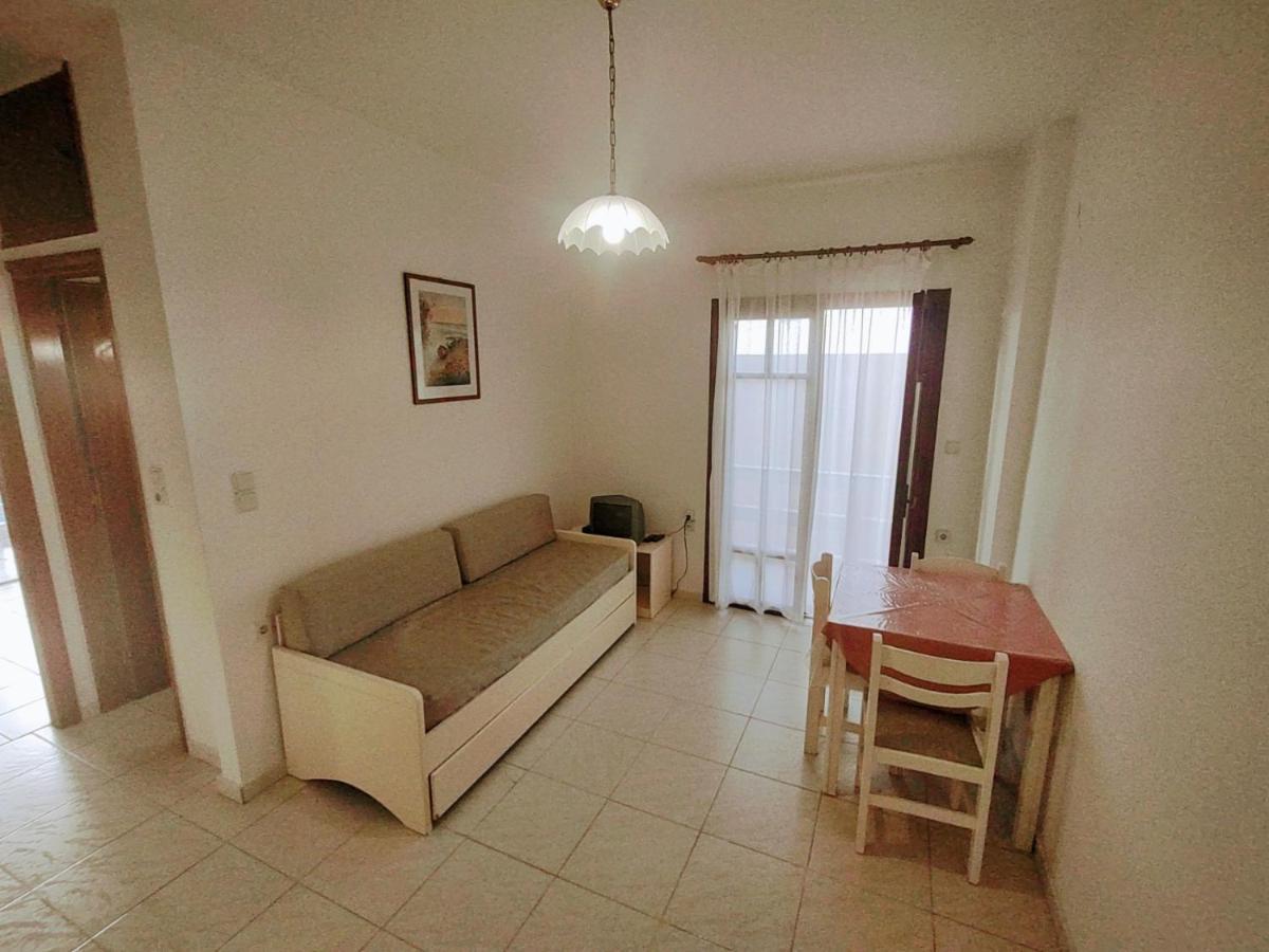 Captain Michalis Apartments Γαλατάς Εξωτερικό φωτογραφία