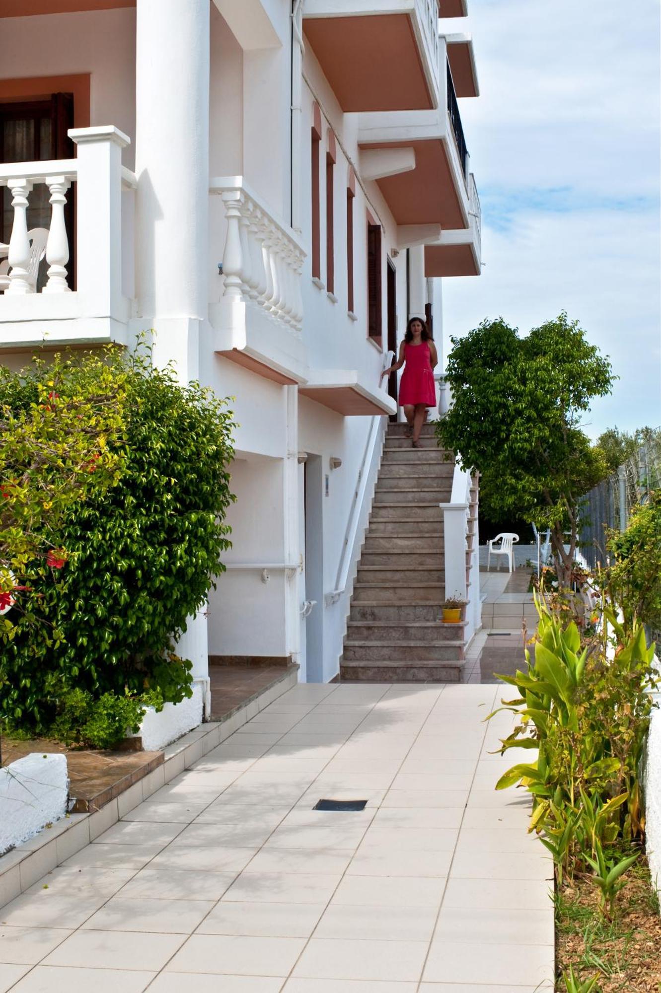 Captain Michalis Apartments Γαλατάς Εξωτερικό φωτογραφία