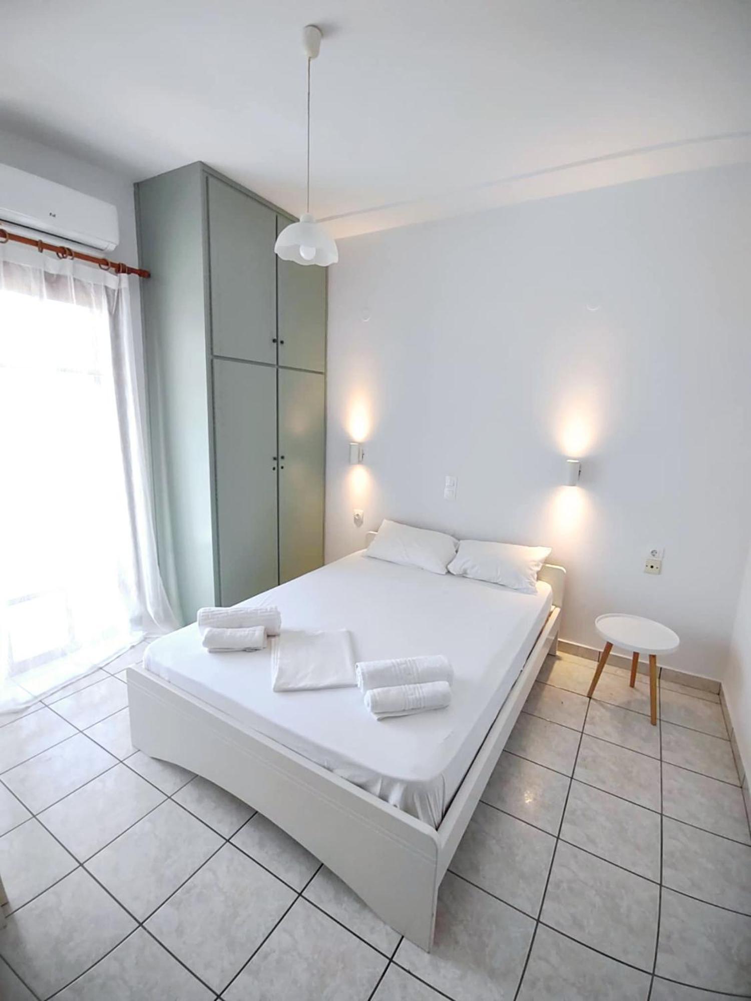 Captain Michalis Apartments Γαλατάς Εξωτερικό φωτογραφία